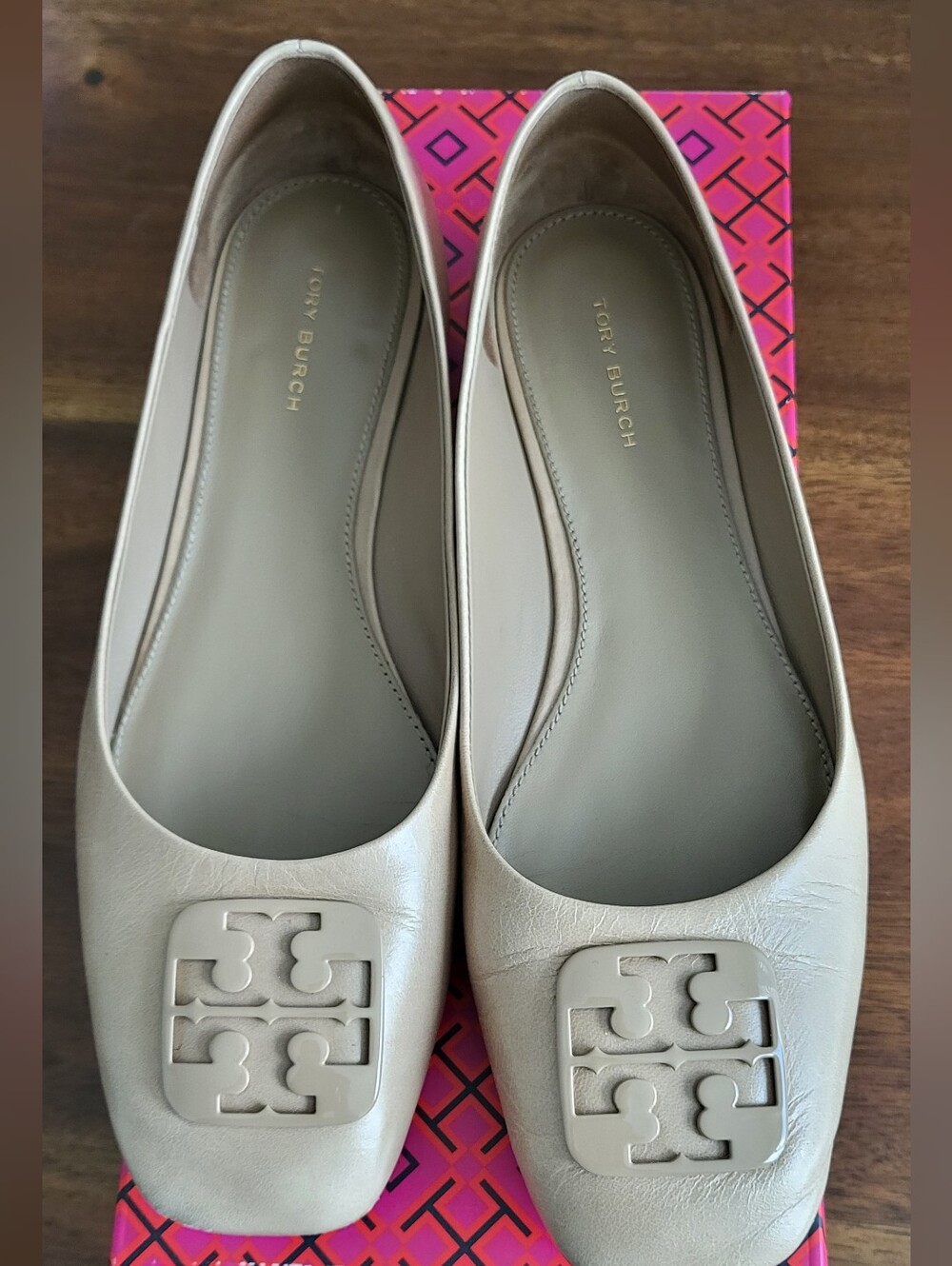 Tory Burch Women's Cream Leather Logo Ballet Flats